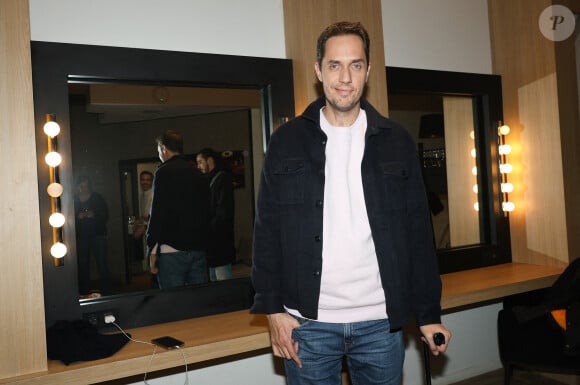 Côté vie privée, le chanteur partage la vie de Julia Marsaud
Exclusif - Grand Corps Malade (Fabien Marsaud) en backstage de l'enregistrement de la soirée "Les 30 ans du sidaction - la soirée événement" au Grand Rex à Paris diffusée le 23 mars 2024 sur France 2 À l'occasion du week-end du Sidaction, qui aura lieu les 22, 23, 24 mars prochain, et pour célébrer cette édition anniversaire, cette soirée-événement mettra l'espoir à l'honneur. L'émission reviendra sur le combat de la pop culture, qui a permis de faire bouger les lignes ces trente dernières années. Accompagnée d'un orchestre symphonique, Line Renaud, en fil rouge de la soirée, sera entourée des fidèles du Sidaction P.Obispo, C.Dechavanne, M.Robin, JP.Gaultier, V. et D.Burki. Ils seront les passeurs d'histoires de cette grande soirée. À leurs côtés, de nombreux artistes se succéderont sur scène. Des prestations uniques puisque chaque tableau a été conçu et chorégraphié spécialement pour l'occasion. © Coadic Guirec / Cyril Moreau / Bestimage