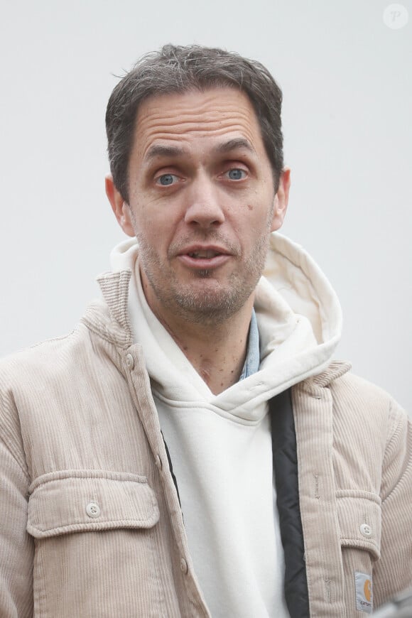 Grand Corps Malade (Fabien Marsaud) - Arrivées à l'enregistrement de l'émission "Vivement Dimanche" présentée par M. Drucker et qui sera diffusée le 3 décembre 2023 sur France 3 au Studio Gabriel à Paris, France, le 15 novembre 2023. © Christophe Clovis/Bestimage