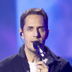 Exclusif - Grand Corps Malade (Fabien Marsaud) lors de l'enregistrement de la soirée "Les 30 ans du sidaction - la soirée événement" au Grand Rex à Paris diffusée le 23 mars 2024 sur France 2 À l'occasion du week-end du Sidaction, qui aura lieu les 22, 23, 24 mars prochain, et pour célébrer cette édition anniversaire, cette soirée-événement mettra l'espoir à l'honneur. L'émission reviendra sur le combat de la pop culture, qui a permis de faire bouger les lignes ces trente dernières années. Accompagnée d'un orchestre symphonique, Line Renaud, en fil rouge de la soirée, sera entourée des fidèles du Sidaction P.Obispo, C.Dechavanne, M.Robin, JP.Gaultier, V. et D.Burki. Ils seront les passeurs d'histoires de cette grande soirée. À leurs côtés, de nombreux artistes se succéderont sur scène. Des prestations uniques puisque chaque tableau a été conçu et chorégraphié spécialement pour l'occasion. © Cyril Moreau / Coadic Guirec / Bestimage