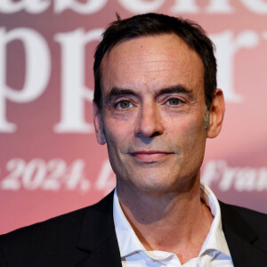 Anthony Delon au photocall de la cérémonie de remise du prix lumière de la 16ème édition du Festival Lumière à l'Amphithéâtre - Centre de Congrès à Lyon, France, le 18 octobre 2024. © Dominique Jacovides/Bestimage