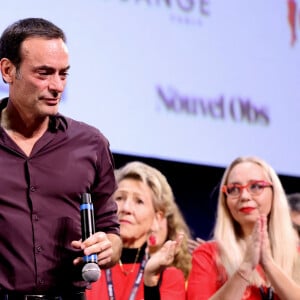 Irène Jacob, Anthony Delon - Pour la séance de clôture de la 16ème édition du Festival Lumière de Lyon, un hommage tout particulier a été rendu à l'acteur Alain Delon en projetant "Plein Soleil" de René Clément. Pour l'occasion Vincent Lindon a prononcé un discours en présence de Anthony Delon, qui, sous le coup de l'émotion, a fondu en larmes pendant l'évocation de son père. C'est la première fois, depuis sa disparition, qu'un hommage était rendu en public à Alain Delon, au Halle Tony Garnier, à Lyon, France, le 20 octobre 2024. © Dominique Jacovides/Bestimage 