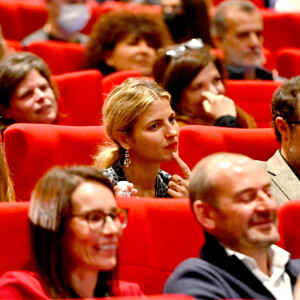 Cette sentence est pour beaucoup démesurée comparée aux actes qui sont jugés
Victoria Bedos, Pauline Desmonts et son compagnon Nicolas Bedos, le président du Jury, lors de la soirée de clôture de la 3eme édition du Festival Cinéroman à Nice, le 24 octobre 2021. C'est avec la remise des prix et la projection en avant première du film Goliath, réalisé par F.Tellier, que Cinéroman s'est achevé avec en invité surprise, G.Depardieu. 9 films tirés de roman ont été présentés en compétition et le Jury, présidé cette année par N.Bedos, a recompensé pour le prix du meilleur film adapté d'un roman : F.Zeller pour The Father, pour Le prix d'interprétation féminine : G.Londez pour The Father, dans Le Discours de Laurent Tirard et Benedetta de Paul Verhoeven, pour le prix d'interprétation masculine : B.Lavernhe pour Le Discours de Laurent Tirard, pour le prix coup de coeur du festival à une personnalité du cinéma pour sa relation très forte avec la ville de Nice et la côte d'Azur : M.Boujenah, et pour finir, le prix spécial du jury a été décerné à G.Depardieu pour avoir remis dans la lumière des oeuvres littéraires et su incarner des personnages de papier auxquels personne n'aurait osé prêter sa voix et son regard. Maigret, Germinal, Les Misérables, Monte Cristo, Les Valseuses, Sous le soleil de Satan, Les Illusions Perdues, Des Hommes, L'homme au masque de fer.© Bruno Bebert / Bestimage 