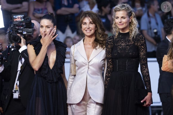 Natasha Andrews, Narjiss Slaoui-Falcoz et Pauline Desmonts - Montée des marches du film " Mascarade " lors du 75ème Festival International du Film de Cannes. Le 27 mai 2022 © Cyril Moreau / Bestimage 