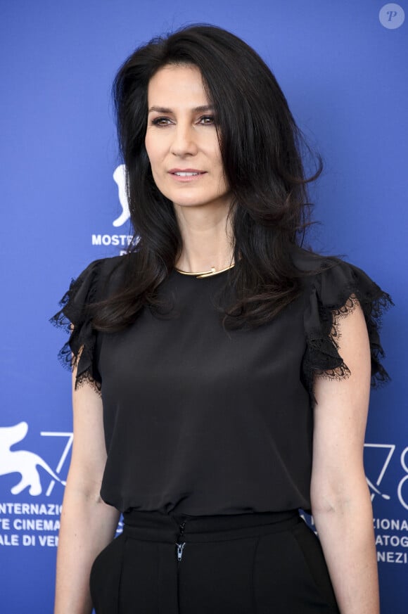 Marie Drucker au photocall du film "Un Autre Monde" lors du festival international du film de Venise (La Mostra), à Venise, Italie, le 10 septembre 2021.  Photocall of the movie "Un Autre Monde" during the 78th Venice Film Festival in Venice, Italy on 10th September 2021 