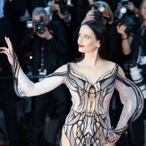 Star internationale, Eva est devenue comédienne.
Eva Green assiste à la projection de 'Kinds Of Kindness' et au tapis rouge au Palais des Festivals à Cannes, France, le 17 mai 2024 dans le cadre du 77ème Festival de Cannes. Photo par Nicolas Genin/ABACAPRESS.COM