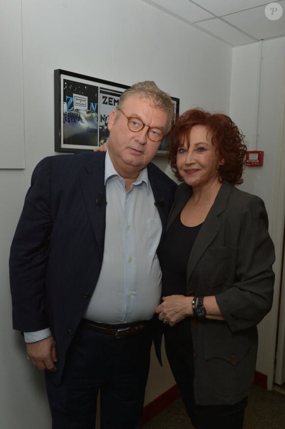 Dominique Besnehard et Marlène Jobert lors de l'enregistrement de Vivement Dimanche le 22 avril 2014 à Paris, France. Photo par Max Colin/ABACAPRESS.COM