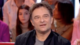 "C'est dur" : David Hallyday ému par sa soeur Laura Smet et ce souvenir de leur père Johnny