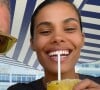 Depuis quelques mois, on entend parler que d'elle. Cette nouvelle boisson star sur le marché de la beauté – qui dépasse les 100 milliards de dollars –, c'est évidemment le collagène marin. 
Tina Kunakey se délecte d'un cocktail