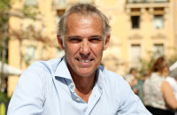 Paul Belmondo sort de sa réserve en pleine discorde famililale, une volonté d'apaisement ?