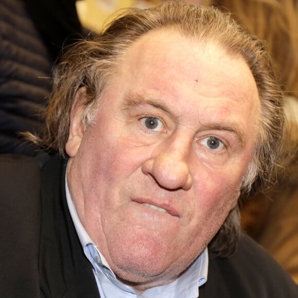 Pour l'heure, ce bien "peine à trouver preneur", comme le précise Le Figaro Immobilier
 
Gérard Depardieu au 33ème salon du Livre au parc des expositions de la porte de Versailles à Paris le 20 mars 2016.