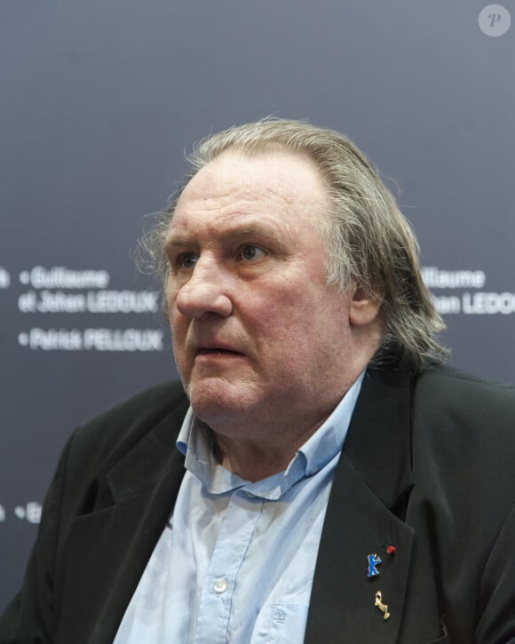 Gérard Depardieu pour "Innocent" - Le "33ème Salon du Livre" au parc des expositions de la porte de Versailles à Paris, le 20 mars 2016. © Perusseau/Bestimage