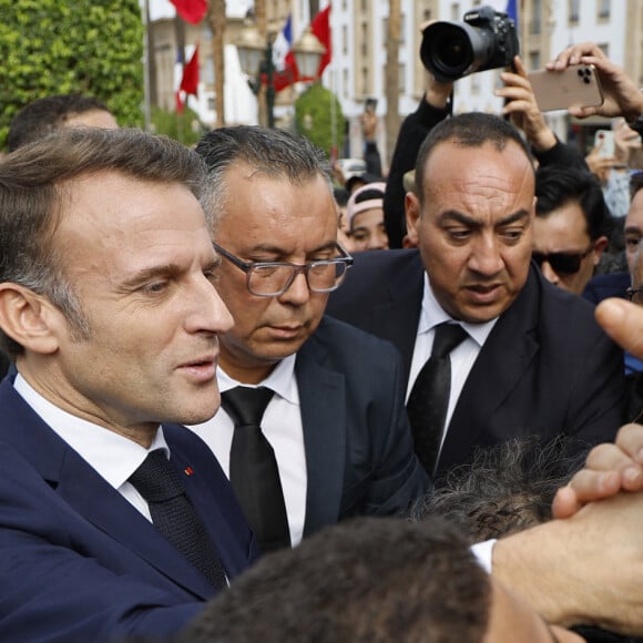 Le président de la République et sa femme sont arrivés le 28 octobre au Maroc
 
Bain de foule pour le président de la République française Emmanuel Macron devant le parlement marocain à Rabat, après son discours, le 29 octobre 2024. © Ludovic Marin / Pool / Bestimage 