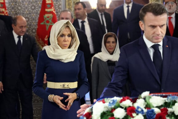 Le Président de la République, Emmanuel Macron et la première dame Brigitte Macron se recueillent au Mausolée de Mohammed V à Rabat au Maroc le 29 Octobre 2024. © Dominique Jacovides/Bestimage