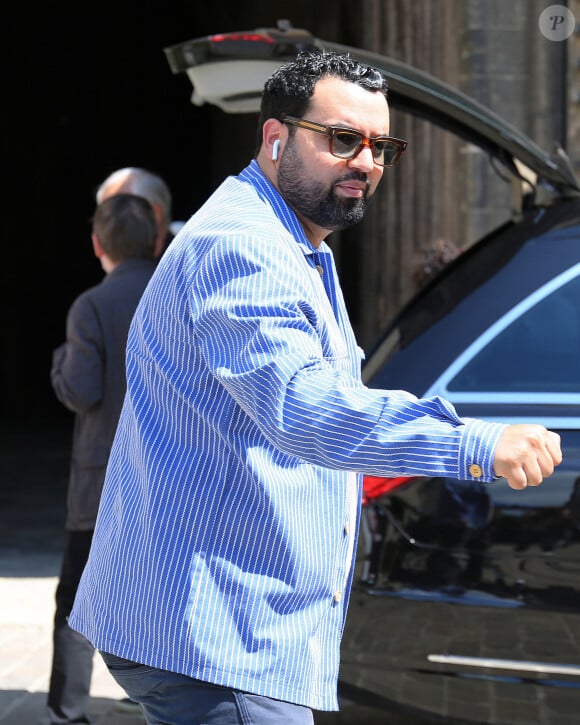 Yassine Belattar - Arrivées aux obsèques de Romain Bouteille en la collégiale Notre-Dame-du-Fort d'Etampes, France, le 8 juin 2021. © Panoramic / Bestimage