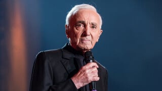 MAISON DE STARS Charles Aznavour : Son paradis provençal, avec spa et oliveraie, et à vous pour 850 euros la nuit !