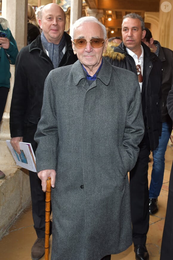 Charles Aznavour durant la 157ème vente aux enchères des vins des Hospices de Beaune à Beaune. © Giancarlo Gorassini/Bestimage