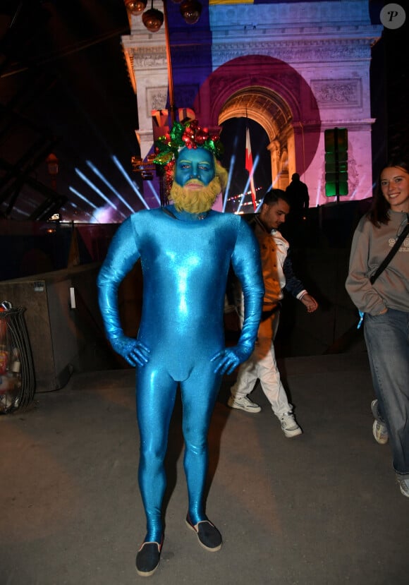 Exclusif - Philippe Katerine - Backstage - Personnalités sur le plateau de l'émission "Paris 2024 : merci! La grande soirée événement" sur les Champs-Elysées à Paris, à l'occasion des Jeux Olympiques et Paralympiques Paris 2024, diffusée en direct sur France 2, le 14 septembre 2024 © Perusseau-Ramsamy / Bestimage