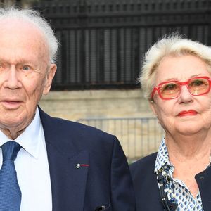 Exclusif - Philippe Bouvard et sa femme Colette - Arrivées à l'enregistrement de l'émission "Vivement Dimanche" au Studio Gabriel à Paris, diffusée le 9 octobre 2022 sur France 3. Paris le 5 octobre 2022. © Giancarlo Gorassini / Bestimage