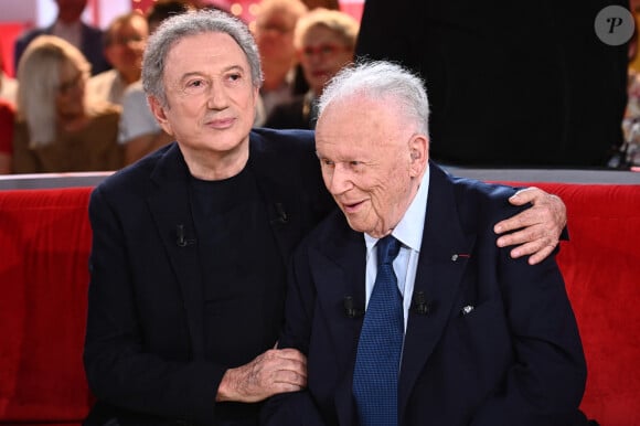 Exclusif -Michel Drucker et Philippe Bouvard - Enregistrement de l'émission Vivement dimanche au studio Gabriel, presentée par M.Drucker, diffusée sur France 3 le 9 octobre 2022. ©