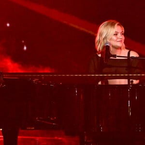 Exclusif - Louane Emera - Enregistrement de l'émission "La chanson de l'année" dans les Arènes de Nîmes, présentée par N.Aliagas et diffusée le 17 juin sur TF1 © Bruno Bebert-Christophe Clovis / Bestimage 