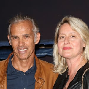 Sur une seconde vidéo, on découvre ses deux fils Victor et Giacomo confortablement assis sur le canapé.
Paul et Luana Belmondo - Première du film "Indiana Jones et le Cadran de la destinée" au cinéma Le Grand Rex à Paris le 26 juin 2023. © Coadic Guirec/Bestimage