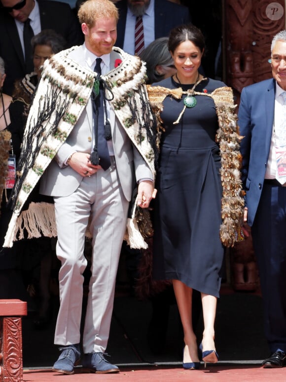 Le prince Harry, duc de Sussex, Meghan Markle, duchesse de Sussex (enceinte) lors d'une visite du site Te Papaiouru Marae à Rotorua, Nouvelle Zélande le 31 octobre 2018. 