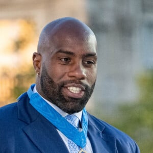 Teddy Riner, qui a été élevé au rang de commandeur de l ordre national du mérite ave Emmanuel Macron, président de la République, lors de la remise des décorations aux athlètes médailles aux Jeux Olympiques et Paralympiques de Paris2024. © Eric Tschaen/Pool/Bestimage