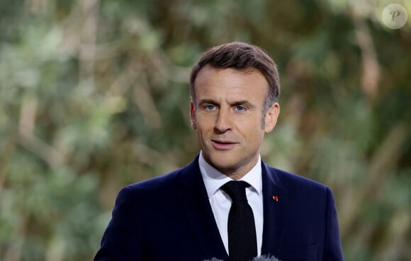 Emmanuel Macron - Réception offerte par le Président de la République française à la communauté française du Maroc dans les jardins de la résidence de France à Rabat, Maroc, le 30 octobre 2024. © Dominique Jacovides/bestimage