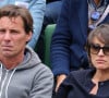 Le journaliste Pascal Humeau et sa compagne la journaliste Amandine Bégot (enceinte) - People dans les tribunes lors du tournoi de tennis de Roland Garros à Paris le 29 mai 2015.