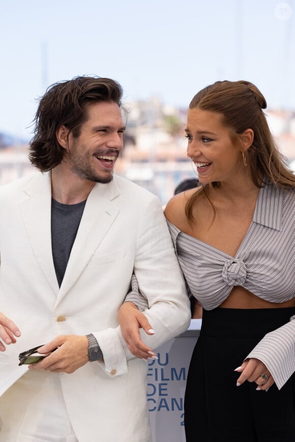 François Civil, Adèle Exarchopoulos au photocall du film Bac Nord (Hors compétition) lors du 74ème festival international du film de Cannes le 13 juillet 2021 © Borde / Jacovides / Moreau / Bestimage