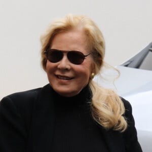 Sylvie Vartan - Arrivées des people pour l'enregistrement de l'émission "Vivement dimanche" à Paris le 2 octobre 2019.