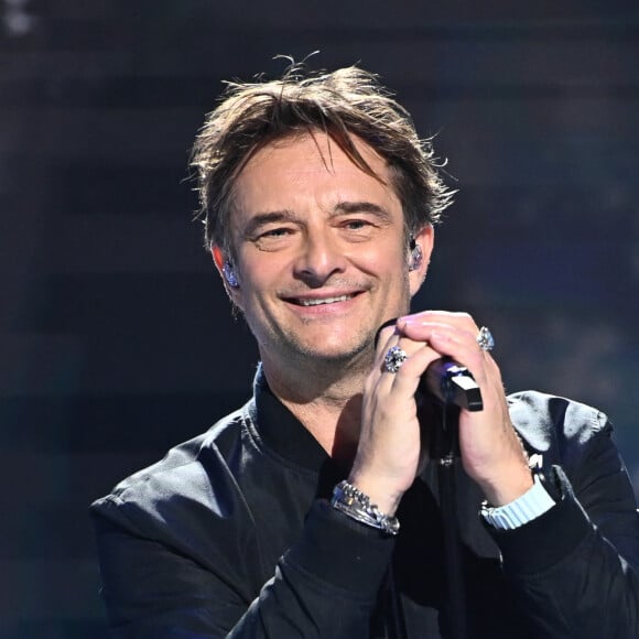 Pour cette tournée, elle partagera la scène avec son fils, David Hallyday, pour des duos inédits
Exclusif - David Hallyday - Enregistrement de l'émission "Vivement Dimanche", présentée par M.Drucker et diffusée le 27 octobre sur France 3 © Guillaume Gaffiot / Bestimage