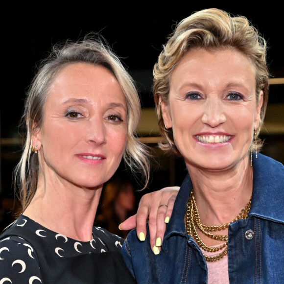 Audrey Lamy, pour le film En Tongs au pied de l’Himalaya, et sa soeur Alexandra Lamy pour le film Louise Violet. - 6ème édition du festival Cinéroman à Nice le 1er octobre 2024. © Dominique Jacovides - Bruno Bebert / Bestimage