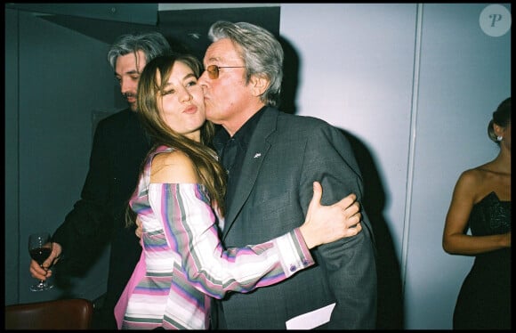 Mathilde Seigner était très proche d'Alain Delon
Mathilde Seigner et Alain Delon - Hommage pour les 100 ans de la naissance de Jean Gabin le 3 février 2024.