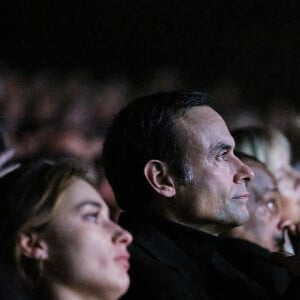 Exclusif - Anthony Delon, Loup Delon, Liv Delon lors de la soirée hommage Ciné-concert symphonique "Alain Delon, le dernier Samouraï" au palais des congrès à Paris le 8 novembre 2024 le jour de son anniversaire. Pour cette soirée, le chef d'orchestre Vahan Mardirossian a dirigé l'orchestre symphonique de Douai. © Moreau / Jacovides / Bestimage 