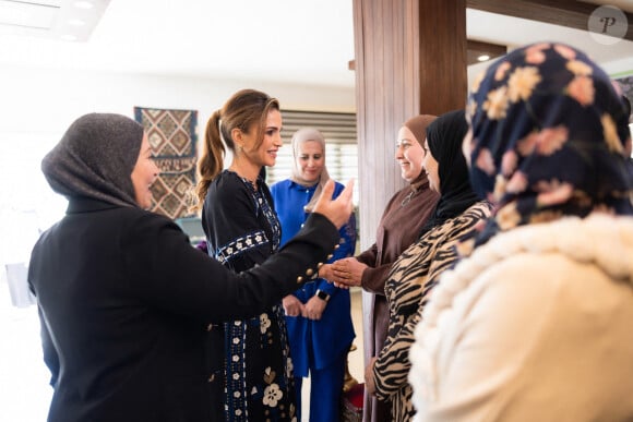 La reine Rania lors d'une visite à Wadi Musa, à Ma'an, en Jordanie, le 9 janvier 2024. Photo par Balkis Press/ABACAPRESS.COM