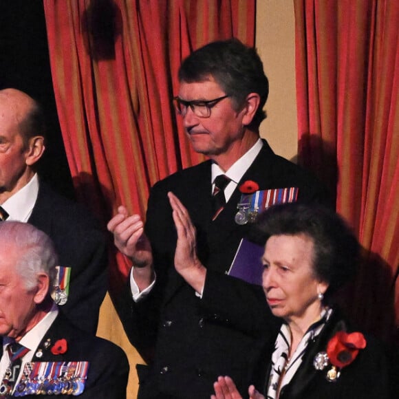 Catherine Kate Middleton, princesse de Galles, Le prince William, prince de Galles, Le roi Charles III d'Angleterre, la princesse Anne d'Angleterre - La famille royale du Royaume Uni assiste au Festival du souvenir (Festival of Remembrance) au Royal Albert Hall, Londres le 9 novembre 2024. © Chris Ratcliffe / Pool / Julien Burton via Bestimage 