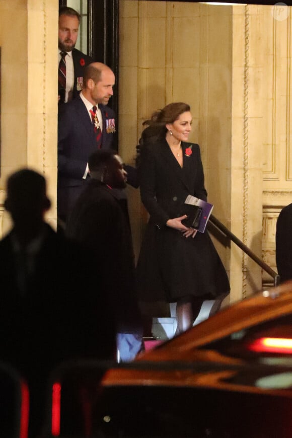 Le prince William, prince de Galles, Catherine Kate Middleton, princesse de Galles à la sortie du Festival du souvenir (Festival of Remembrance) au Royal Albert Hall, Londres le 9 novembre 2024