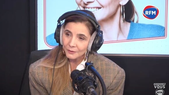 Sur les ondes de "RFM" dans l'émission "1 heure avec...", Clotilde Courau s'est livrée en toute sincérité sur l'impact que son mariage princier avec Emmanuel-Philibert de Savoie a eu sur sa carrière artistique.