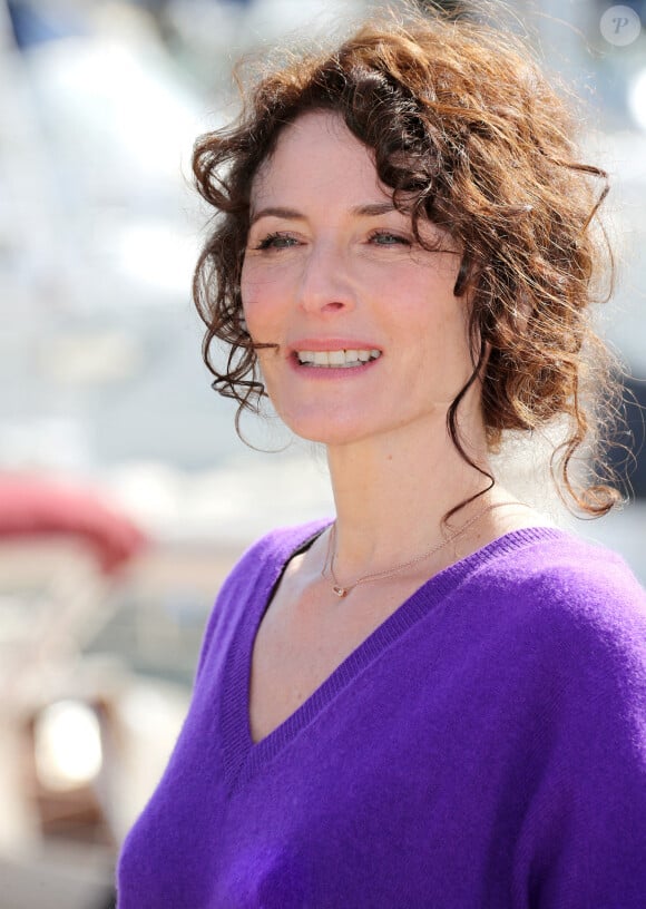 Elsa Lunghini - Photocall de la série "Ici tout commence" lors de la 26ème Edition du Festival de la Fiction de La Rochelle. Le 14 septembre 2024 © Patrick Bernard / Bestimage