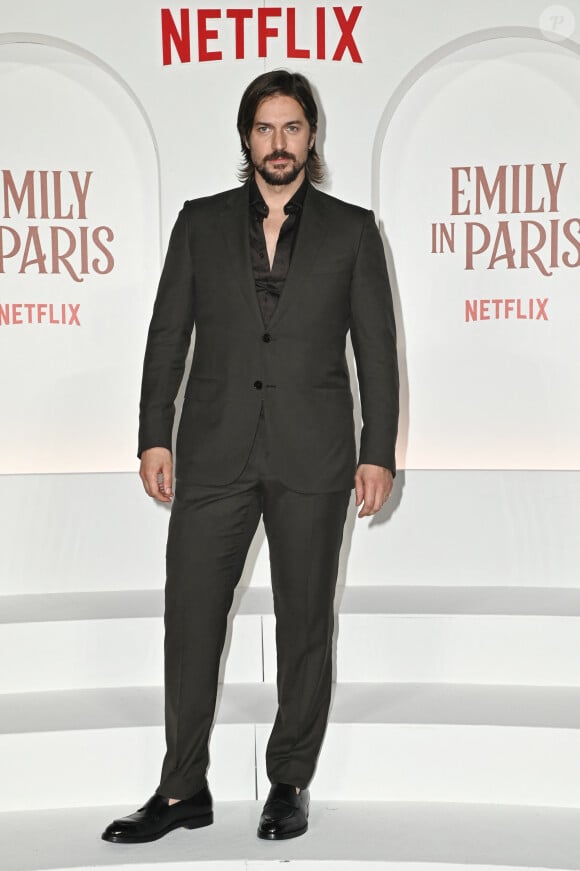 Lucas Bravo - Première de la quatrième saison de la série '"Emily In Paris" à Rome le 10 septembre 2024. 