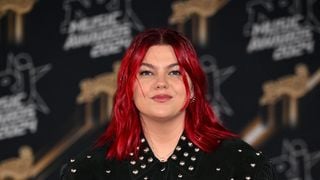 Louane dévoile sa ressemblance avec Esmée, sa fille cachée du regard du public