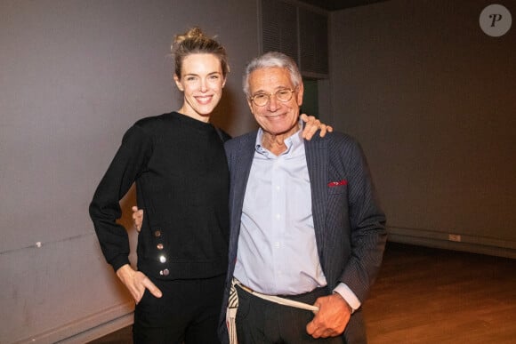 Exclusif - Jean-Marie Périer et Julie Andrieu au théâtre du Rond Point pour une représentation de son spectacle "Flashback" à Paris le 28 janvier 2019. © Frédéric Maligne / Bestimage 