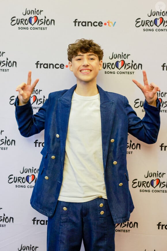 Exclusif - Conférence de presse de Titouan, jeune chanteur de 14 ans, Quimpérois, qui représentera la France avec son titre ''Comme ci, comme ça'' lors de la prochaine édition du concours de l’Eurovision Junior 2024 qui se déroulera à Madrid en Espagne, le 16 novembre prochain, en direct su France 2. Prise de vue à Quimper, France, le 16 octobre 2024. © Laetitia Notarianni/Bestimage