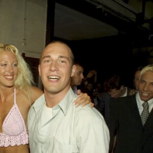 À la Plaine-Saint-Denis, lors de la finale, sortie des candidats du loft, Loana et Christophe - 5 juillet 2001