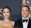 Angelina Jolie a choisi son fils Knox Jolie-Pitt comme cavalier pour la prestigieuse cérémonie des Governors Awards
Angelina Jolie et son fils Knox Jolie-Pitt lors de la cérémonie des Governors Awards à Los Angeles le 17 novembre 2024 © Elyse Jankowski/SPUS/ABACAPRESS.COM