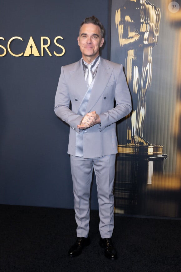 Robbie Williams lors de la cérémonie des Governors Awards à Los Angeles © Elyse Jankowski/SPUS/ABACAPRESS.COM