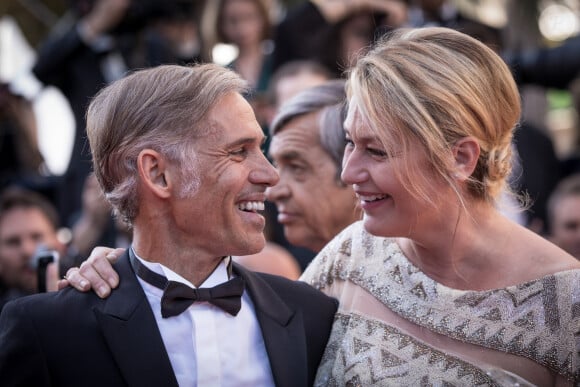 Paul Belmondo (en Dior et chaussures Carvil ) et sa femme Luana (robe Alzra et Roger Vivier) - Montée des marches de la cérémonie de clôture du 70ème Festival International du Film de Cannes. Le 28 mai 2017. © Borde-Jacovides-Moreau/Bestimage 