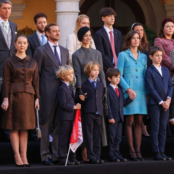 la princesse Alexandra de Hanovre, Pierre Casiraghi, Beatrice Borromeo, Charlotte Casiraghi, Tatiana Santo Domingo, Andrea casiraghi dans la cour du palais princier le jour de la fête nationale de Monaco le 19 novembre 2024. © Jean-Charles Vinaj / Pool Monaco / Bestimage 