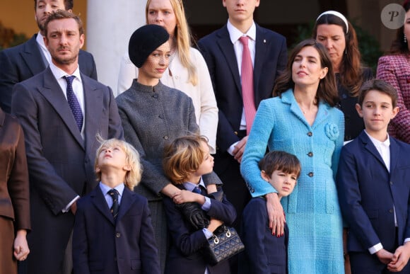 Pierre Casiraghi, Beatrice Borromeo, Stefano et Francesco, Charlotte Casiraghi, Balthazar Rassam, Raphaël Elmaleh dans la cour du palais princier le jour de la fête nationale de Monaco le 19 novembre 2024. © Jean-Charles Vinaj / Pool Monaco / Bestimage 